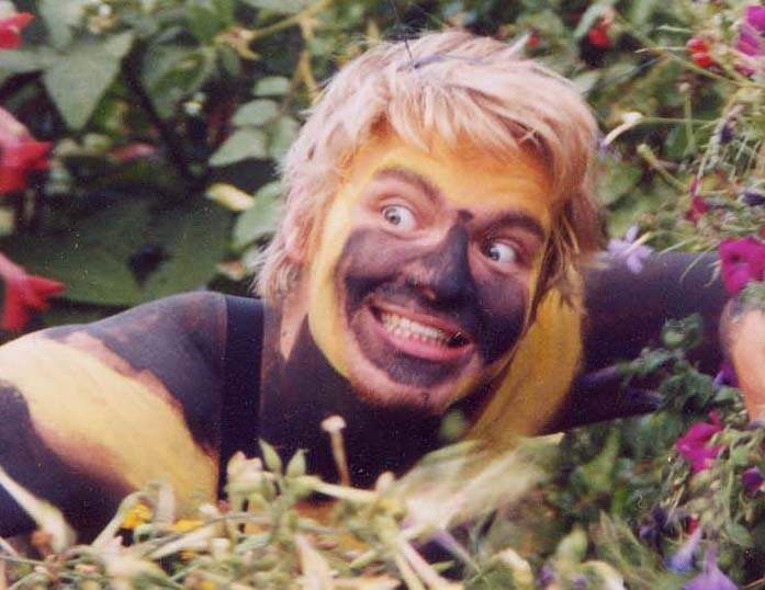 Ich bin Miene Baja, der Meister des Blmchensex, das Vorspiel fr jeden gelungenen Abend zu zweit!